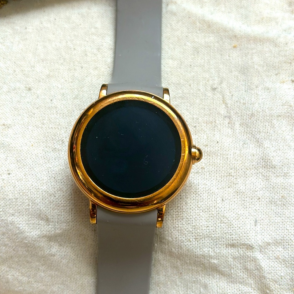 Marc Jacobs Riley Smartwatch Watch Rose Gold Cement Round